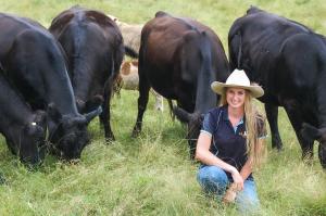 TAFE NSW helps Chloe tap into her animal instinct and open own business at age 20